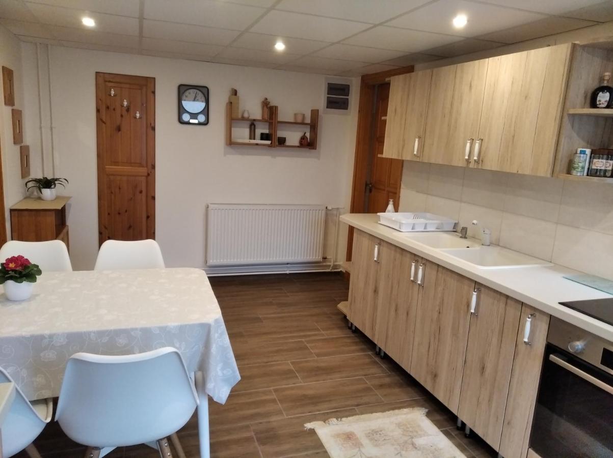 Golya Vendeghaz Appartement Tiszaug Buitenkant foto