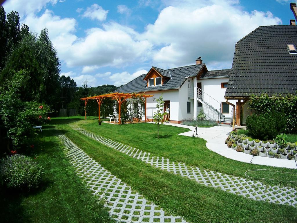 Golya Vendeghaz Appartement Tiszaug Buitenkant foto