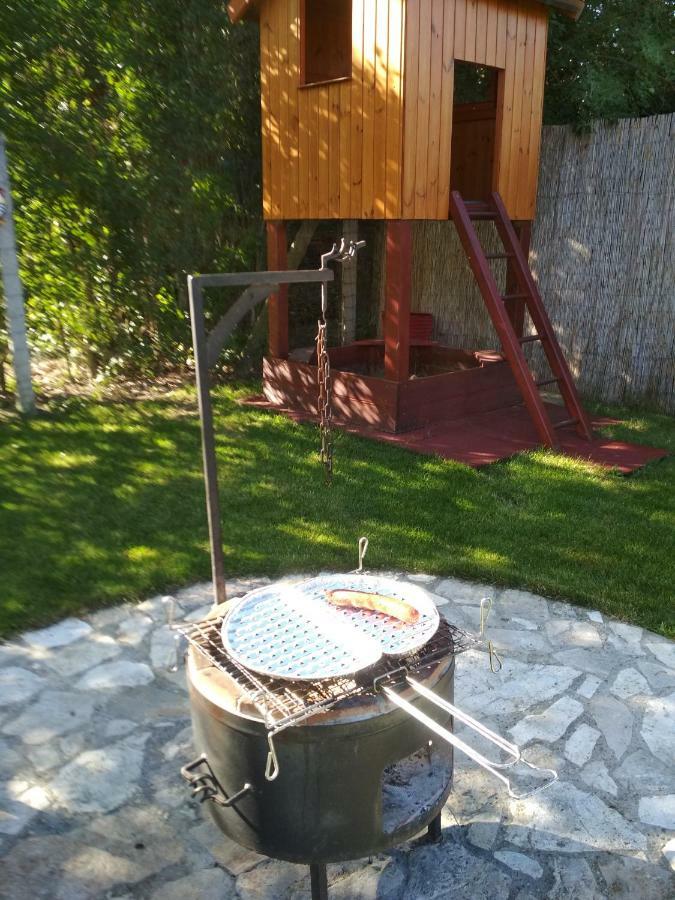 Golya Vendeghaz Appartement Tiszaug Buitenkant foto